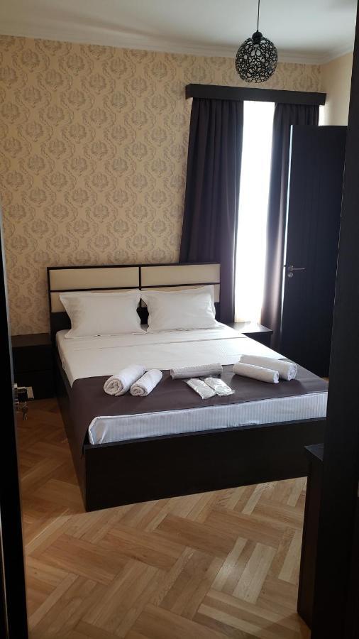 Family Guest House Tbilisi ภายนอก รูปภาพ