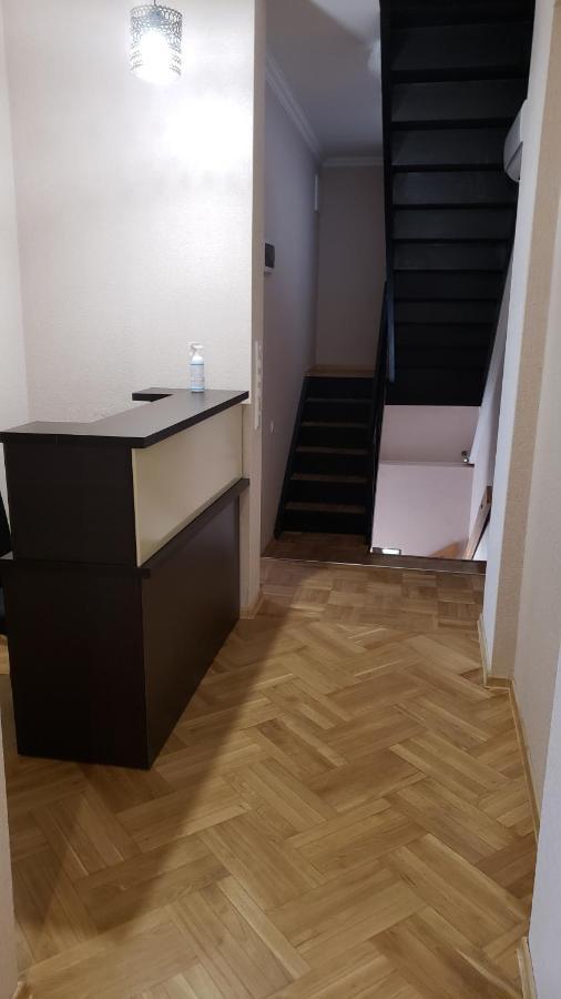 Family Guest House Tbilisi ภายนอก รูปภาพ