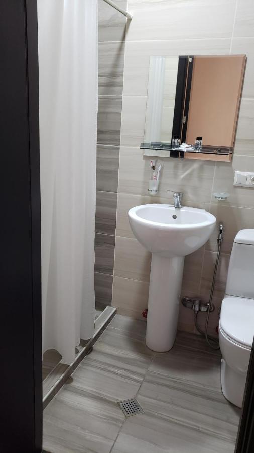 Family Guest House Tbilisi ภายนอก รูปภาพ